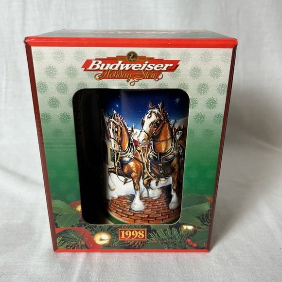 Budweiser Holiday Stein 1998 with Horses - Picture 1 of 9